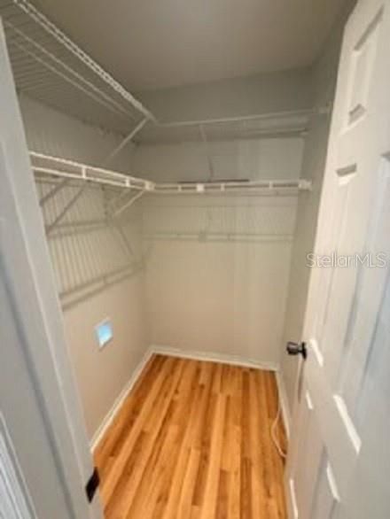 В аренду: $1,700 (2 спален, 1 ванн, 884 Квадратных фут)