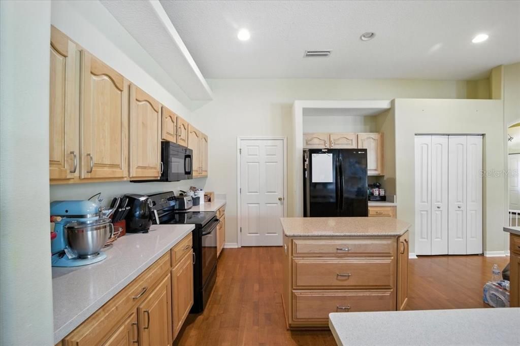 For Sale: $629,900 (5 beds, 3 baths, 3371 Square Feet)