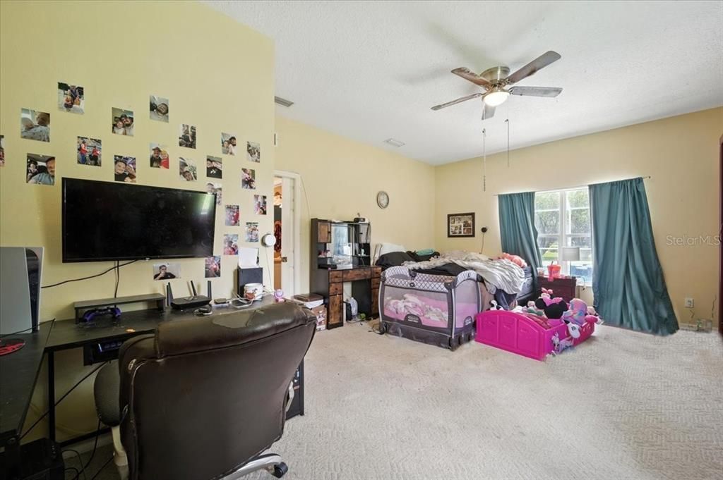 For Sale: $629,900 (5 beds, 3 baths, 3371 Square Feet)