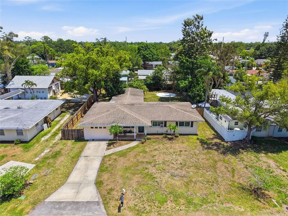 For Sale: $375,000 (3 beds, 3 baths, 1951 Square Feet)