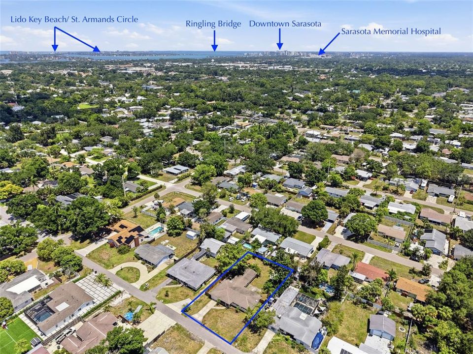For Sale: $375,000 (3 beds, 3 baths, 1951 Square Feet)