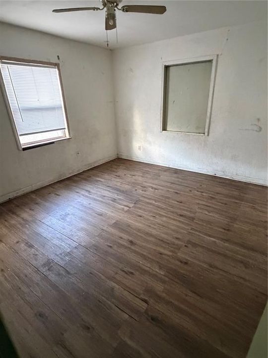 На продажу: $299,000 (3 спален, 2 ванн, 1314 Квадратных фут)