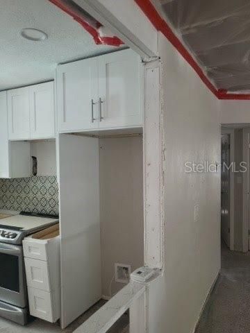 На продажу: $400,000 (4 спален, 2 ванн, 1413 Квадратных фут)