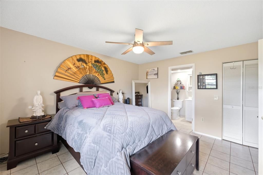 For Sale: $175,000 (2 beds, 2 baths, 1135 Square Feet)