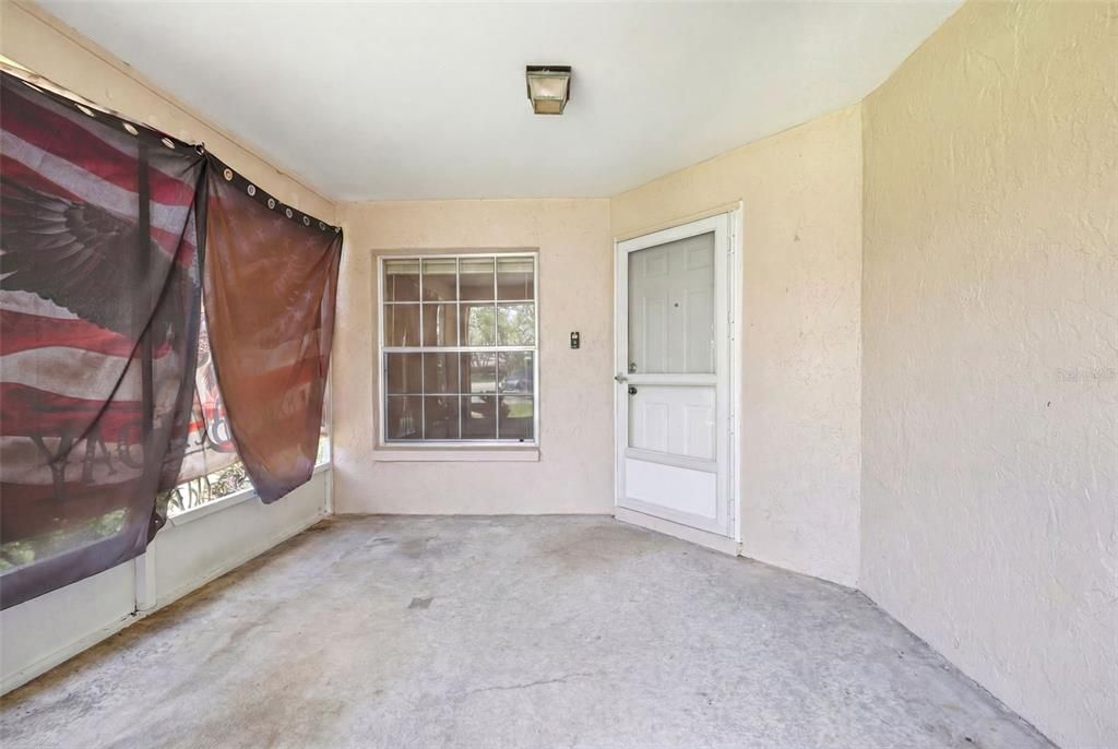 For Sale: $175,000 (2 beds, 2 baths, 1135 Square Feet)