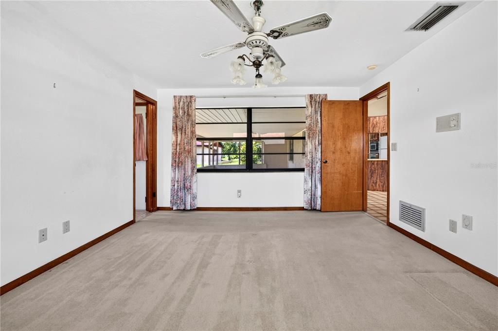 На продажу: $315,000 (3 спален, 2 ванн, 1528 Квадратных фут)