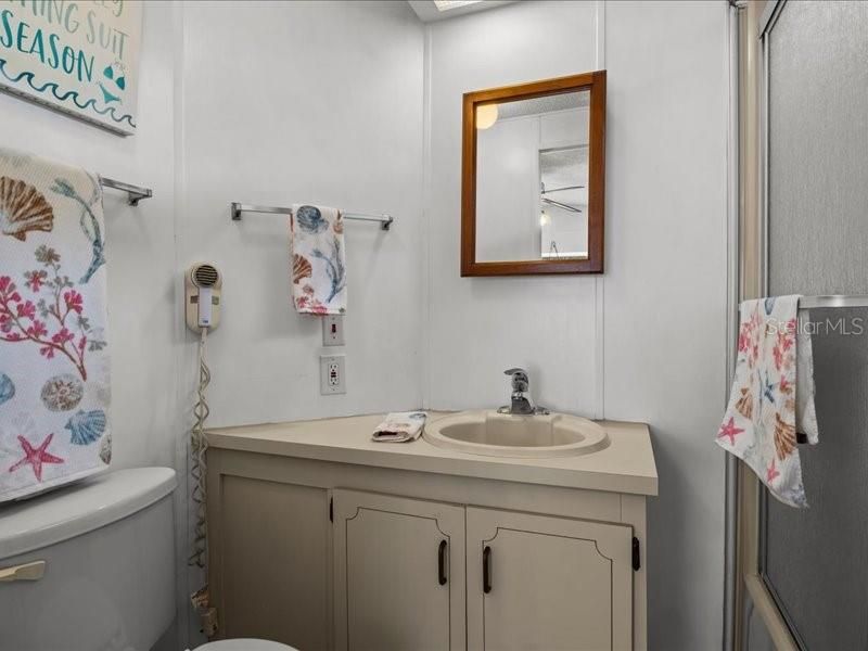 For Sale: $79,900 (2 beds, 2 baths, 840 Square Feet)