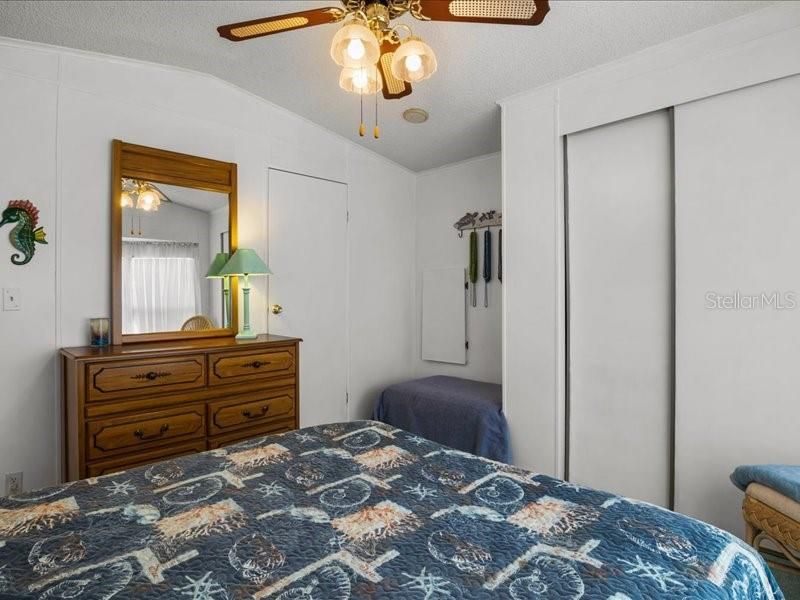 For Sale: $79,900 (2 beds, 2 baths, 840 Square Feet)