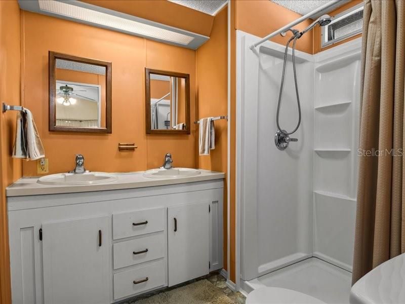 For Sale: $79,900 (2 beds, 2 baths, 840 Square Feet)