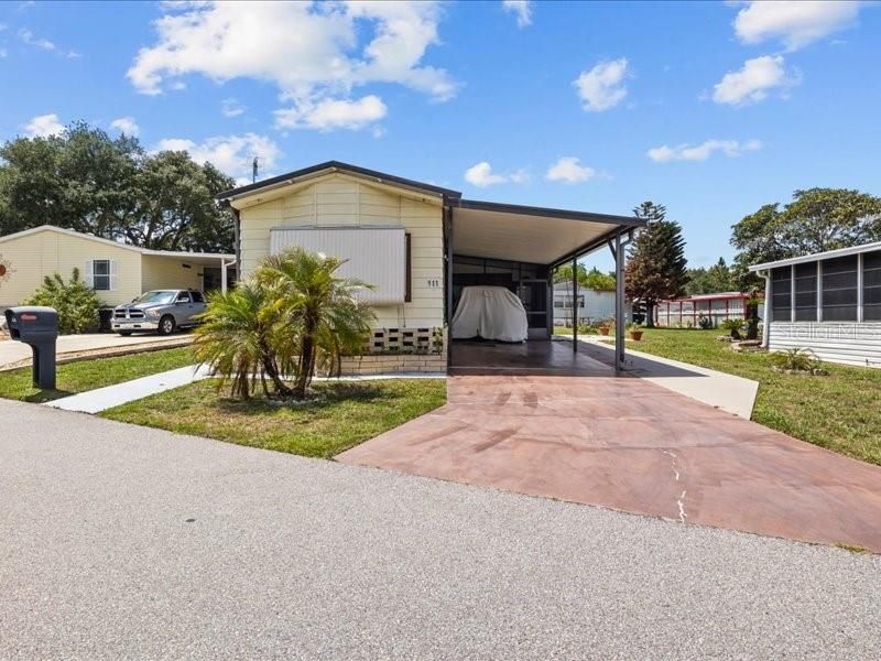 For Sale: $79,900 (2 beds, 2 baths, 840 Square Feet)
