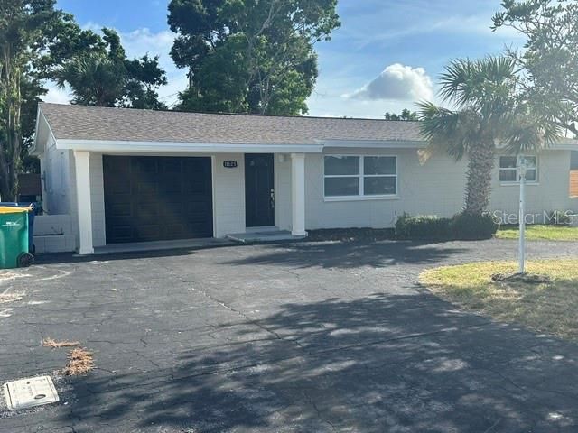 For Rent: $2,795 (3 beds, 2 baths, 1320 Square Feet)