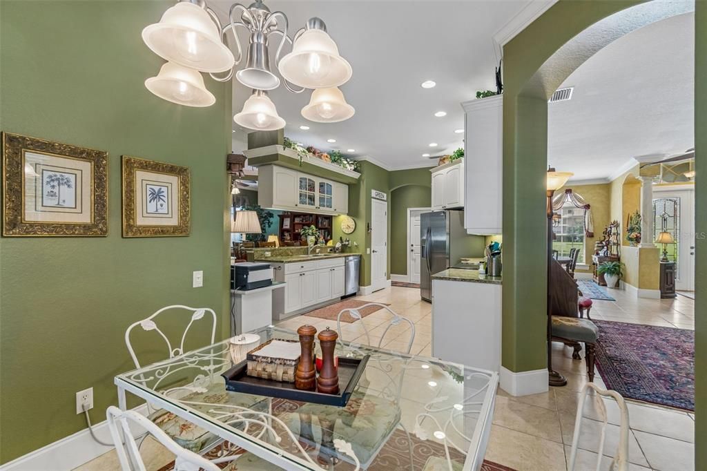 For Sale: $569,500 (4 beds, 2 baths, 2588 Square Feet)