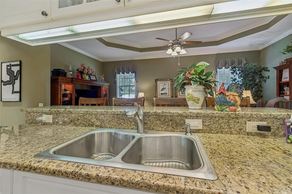 For Sale: $569,500 (4 beds, 2 baths, 2588 Square Feet)