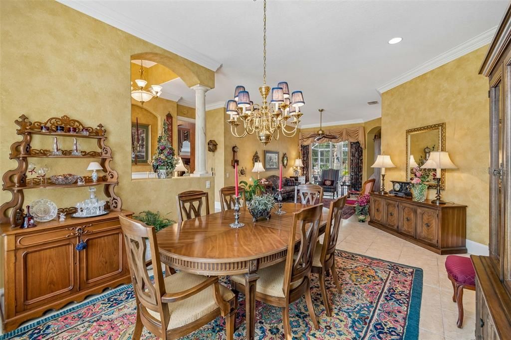 For Sale: $569,500 (4 beds, 2 baths, 2588 Square Feet)