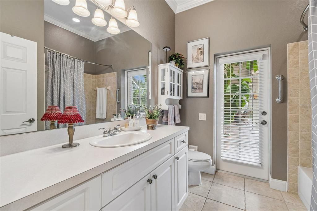 For Sale: $569,500 (4 beds, 2 baths, 2588 Square Feet)
