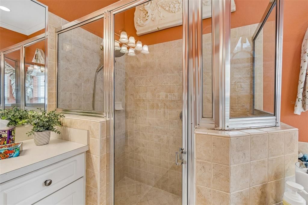 For Sale: $569,500 (4 beds, 2 baths, 2588 Square Feet)