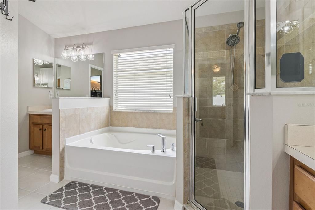 For Sale: $320,000 (3 beds, 2 baths, 1620 Square Feet)