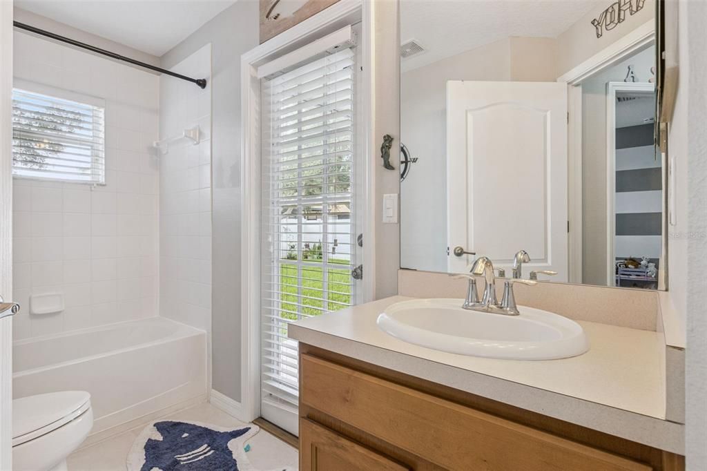 For Sale: $320,000 (3 beds, 2 baths, 1620 Square Feet)