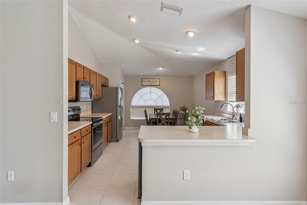 For Sale: $320,000 (3 beds, 2 baths, 1620 Square Feet)