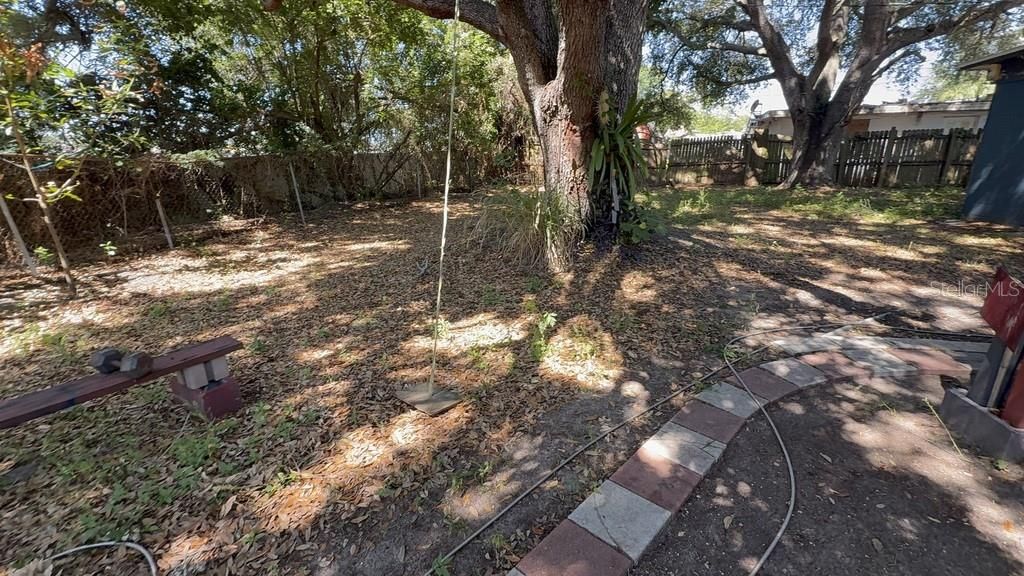 For Sale: $249,900 (3 beds, 1 baths, 1236 Square Feet)