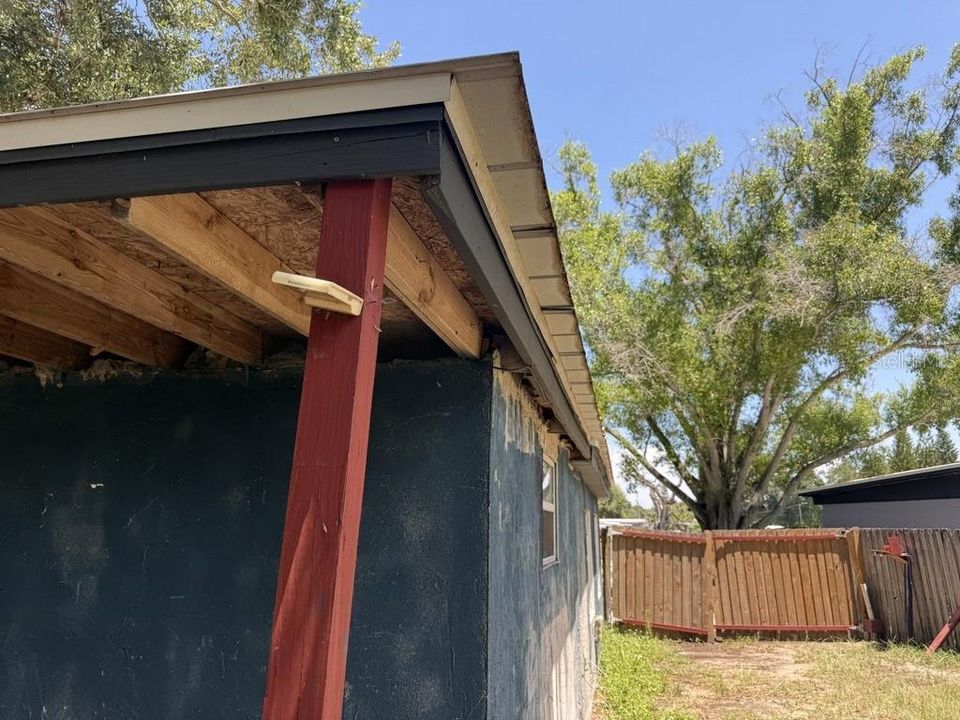For Sale: $249,900 (3 beds, 1 baths, 1236 Square Feet)
