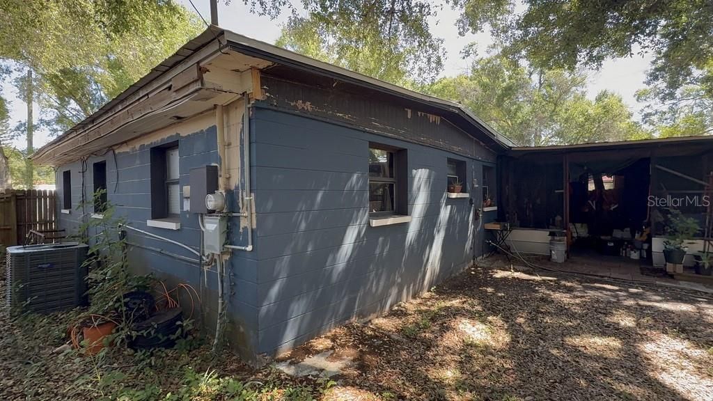 For Sale: $249,900 (3 beds, 1 baths, 1236 Square Feet)