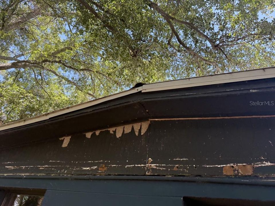 For Sale: $249,900 (3 beds, 1 baths, 1236 Square Feet)