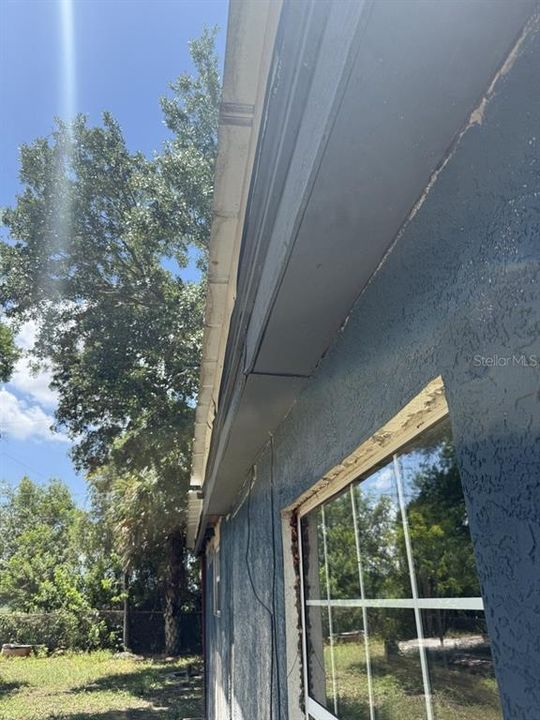 For Sale: $249,900 (3 beds, 1 baths, 1236 Square Feet)