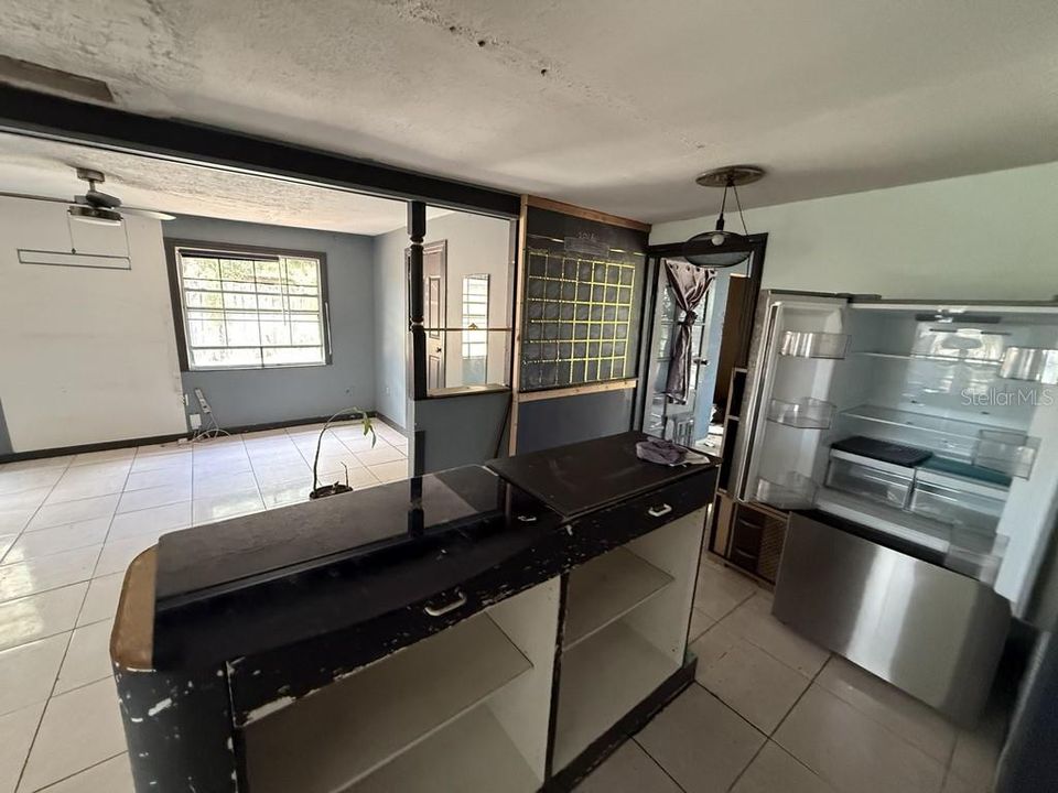 For Sale: $249,900 (3 beds, 1 baths, 1236 Square Feet)