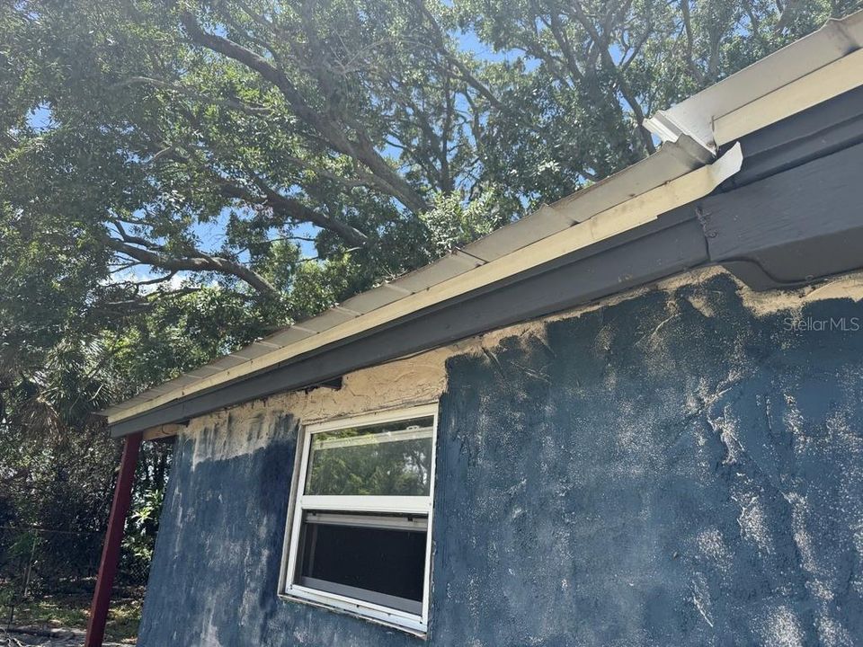 For Sale: $249,900 (3 beds, 1 baths, 1236 Square Feet)