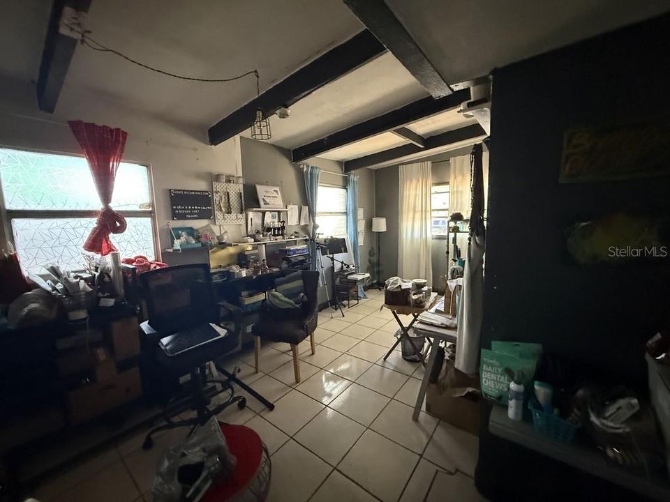 For Sale: $249,900 (3 beds, 1 baths, 1236 Square Feet)