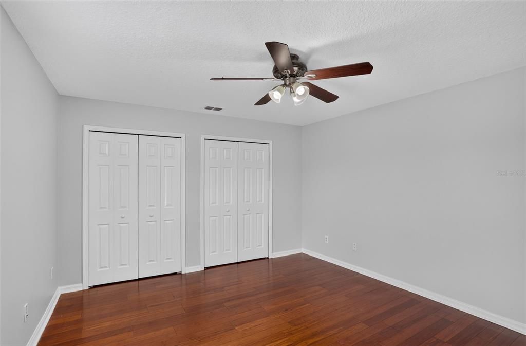 For Sale: $599,900 (5 beds, 4 baths, 4014 Square Feet)