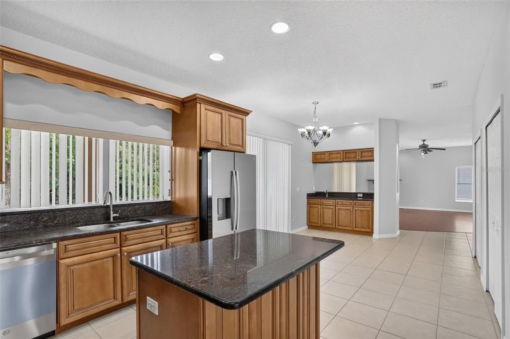 For Sale: $599,900 (5 beds, 4 baths, 4014 Square Feet)