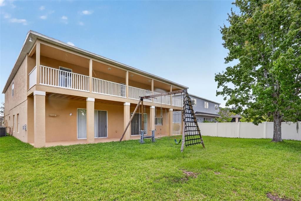 For Sale: $599,900 (5 beds, 4 baths, 4014 Square Feet)