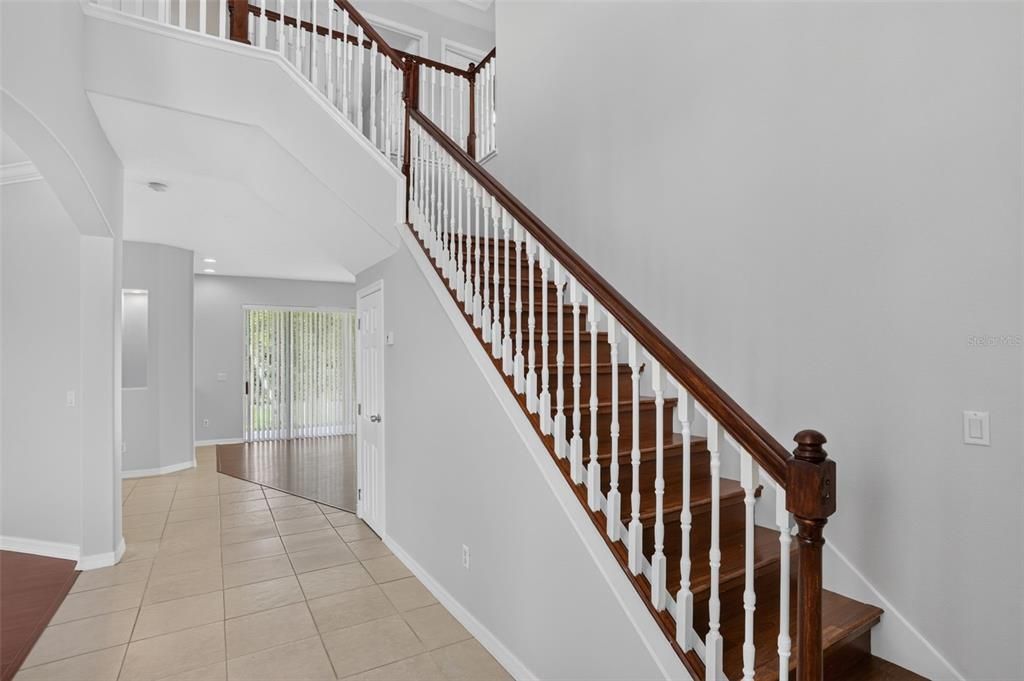 For Sale: $599,900 (5 beds, 4 baths, 4014 Square Feet)