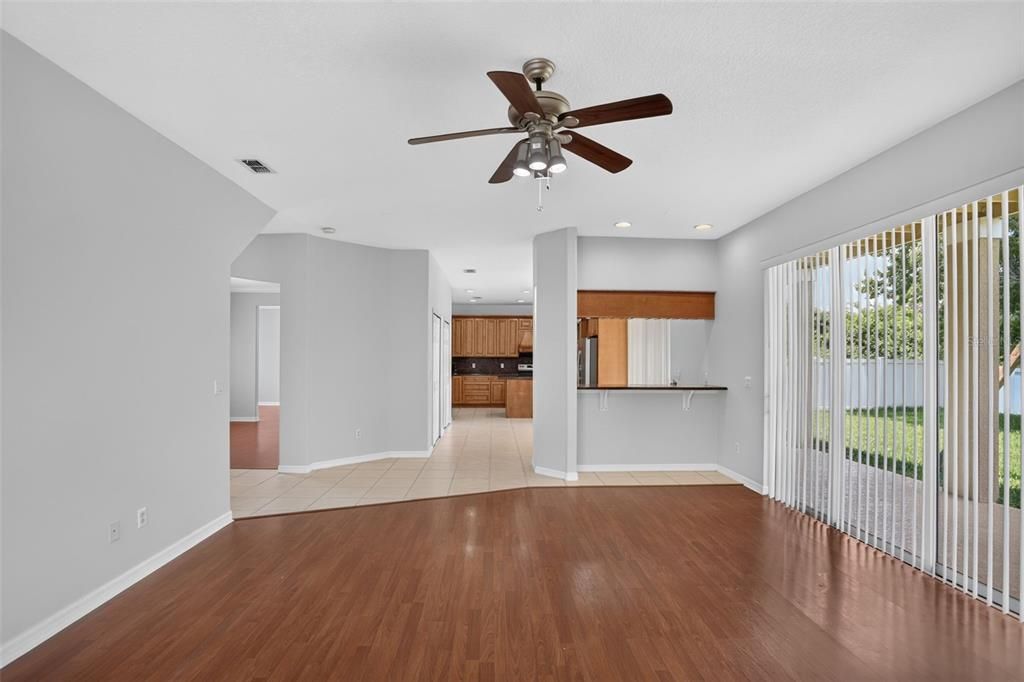 For Sale: $599,900 (5 beds, 4 baths, 4014 Square Feet)