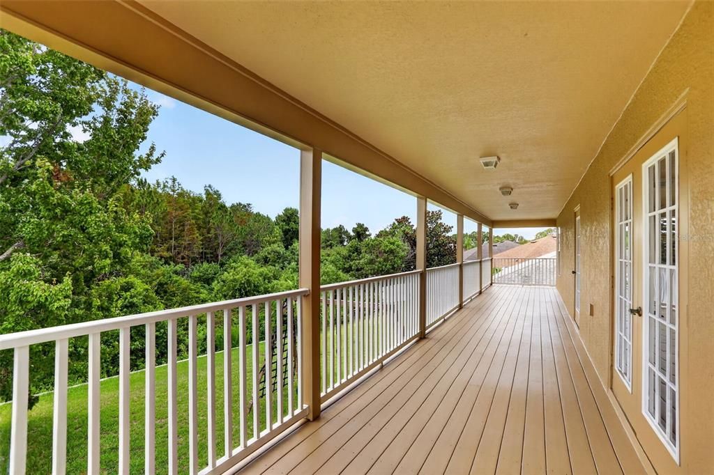 For Sale: $599,900 (5 beds, 4 baths, 4014 Square Feet)