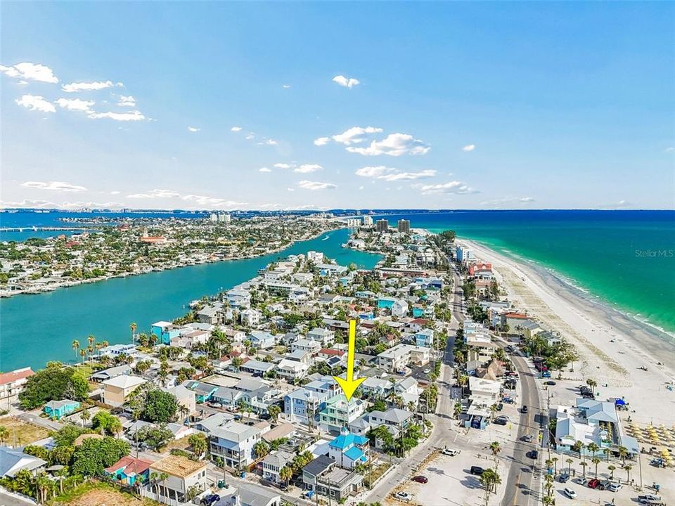 For Sale: $1,449,000 (4 beds, 2 baths, 2111 Square Feet)