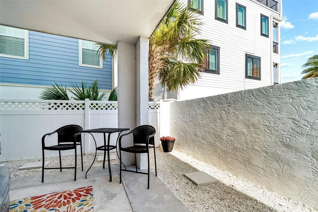 For Sale: $1,449,000 (4 beds, 2 baths, 2111 Square Feet)