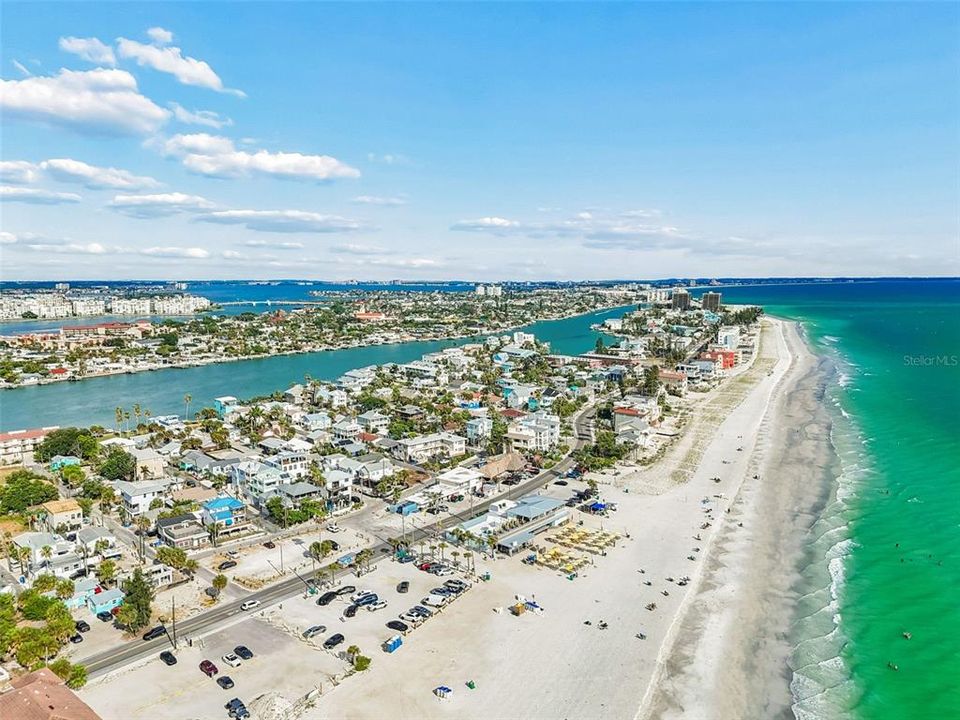 For Sale: $1,449,000 (4 beds, 2 baths, 2111 Square Feet)