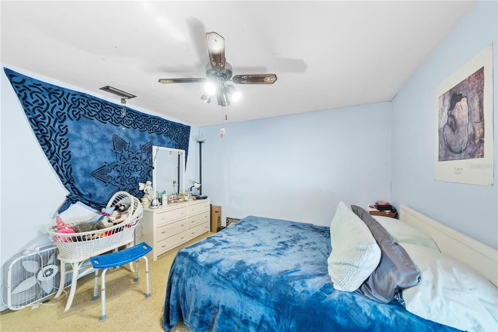 For Sale: $625,000 (3 beds, 2 baths, 2914 Square Feet)