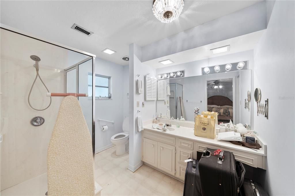 For Sale: $625,000 (3 beds, 2 baths, 2914 Square Feet)