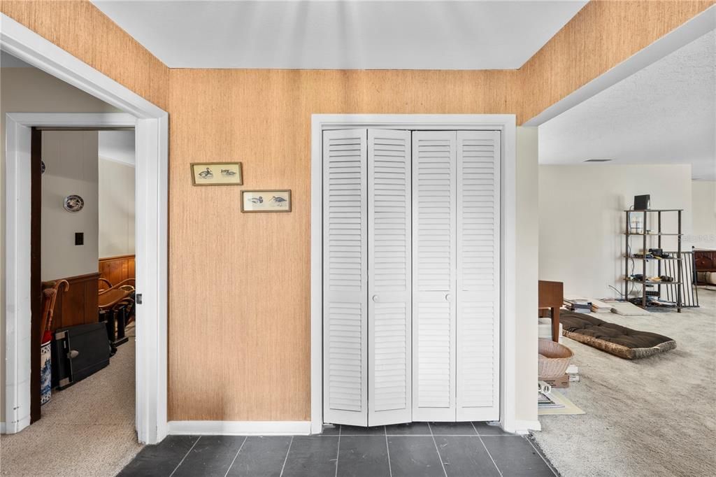 For Sale: $625,000 (3 beds, 2 baths, 2914 Square Feet)
