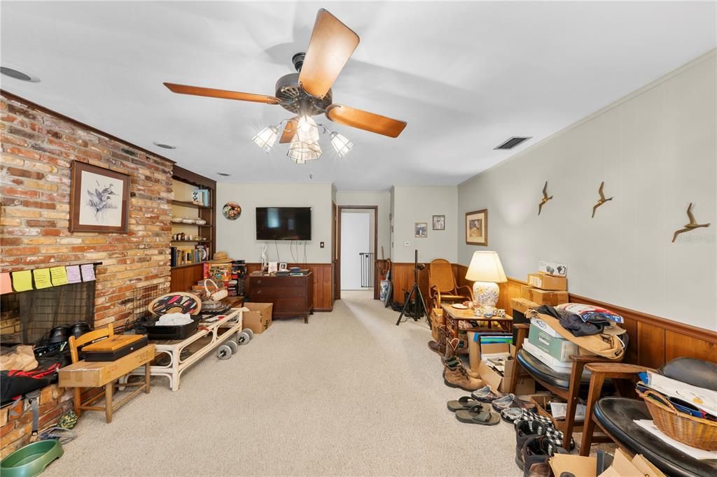 For Sale: $625,000 (3 beds, 2 baths, 2914 Square Feet)