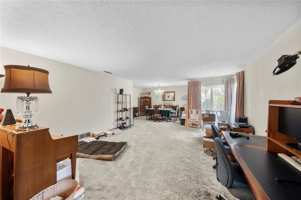 For Sale: $625,000 (3 beds, 2 baths, 2914 Square Feet)