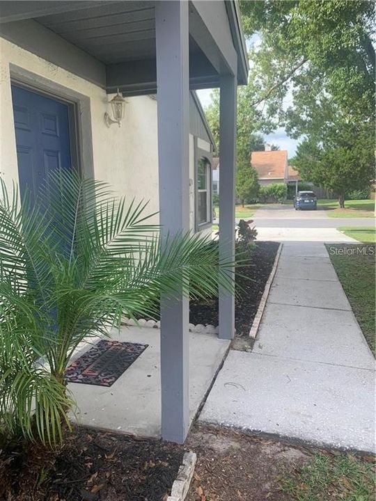 For Rent: $2,100 (2 beds, 2 baths, 899 Square Feet)