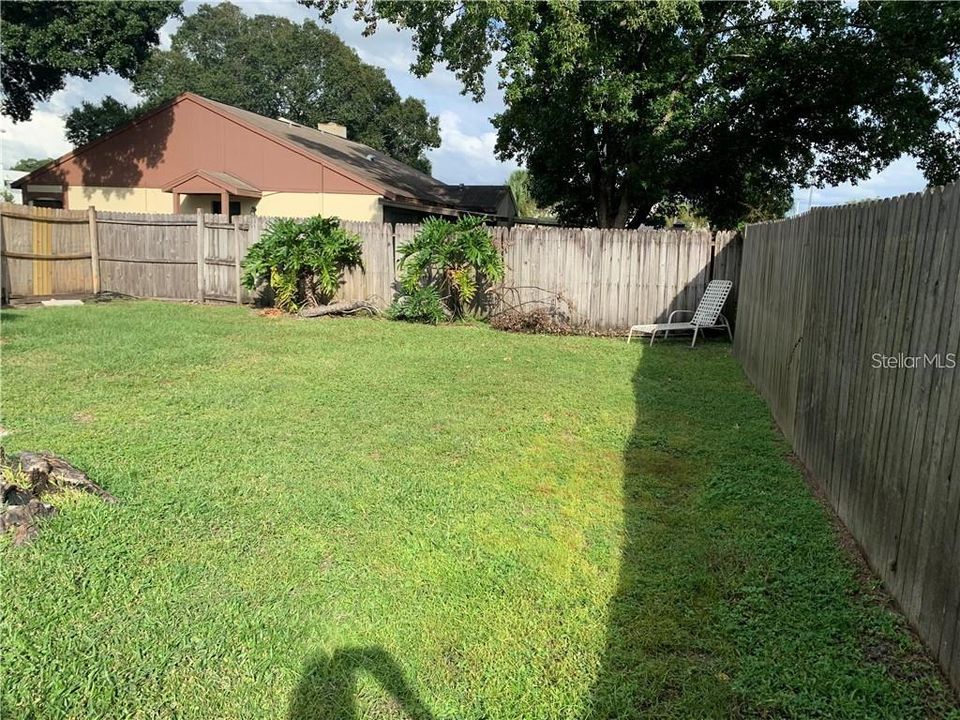 For Rent: $2,100 (2 beds, 2 baths, 899 Square Feet)