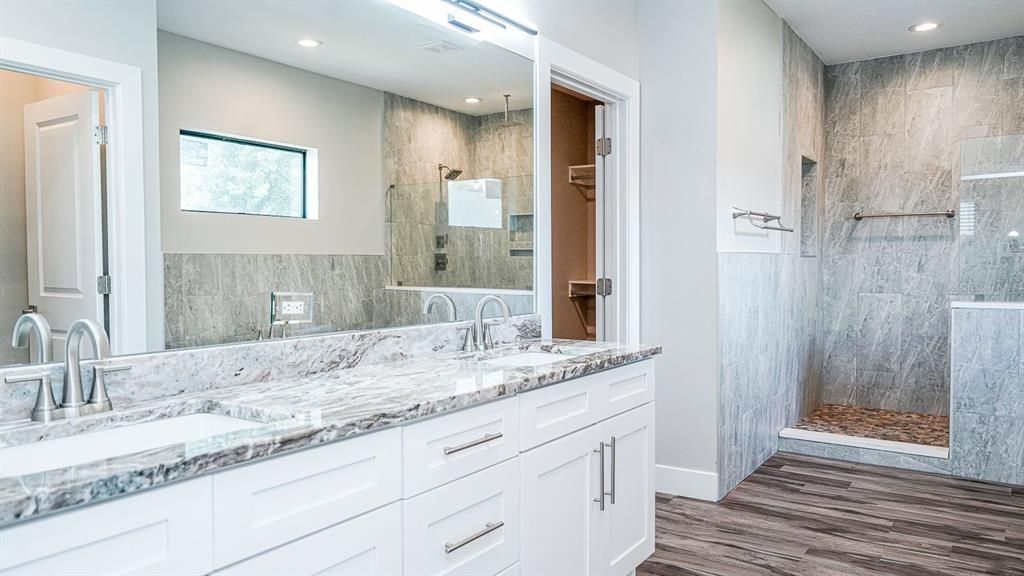 For Rent: $5,500 (4 beds, 2 baths, 2804 Square Feet)