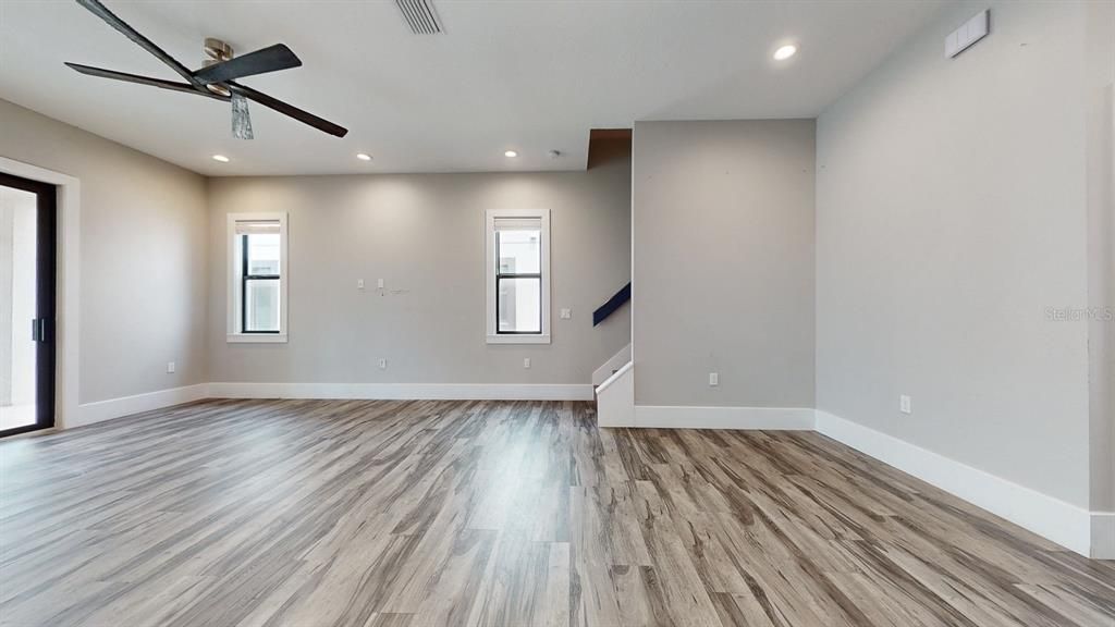 For Rent: $5,500 (4 beds, 2 baths, 2804 Square Feet)