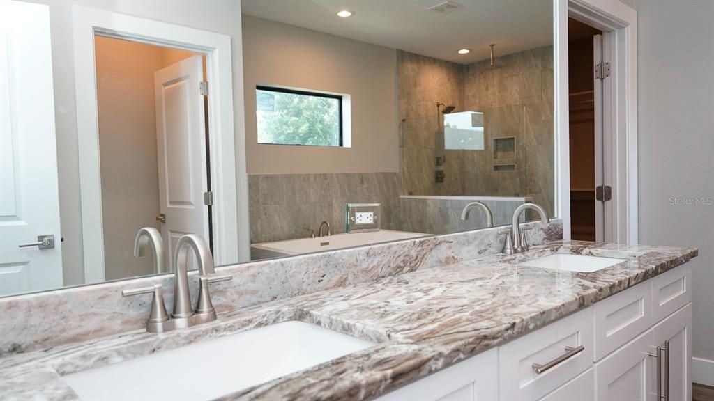 For Rent: $5,500 (4 beds, 2 baths, 2804 Square Feet)